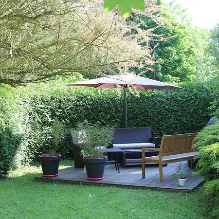 לינה וארוחת בוקר La Croix St Jean Foucheres