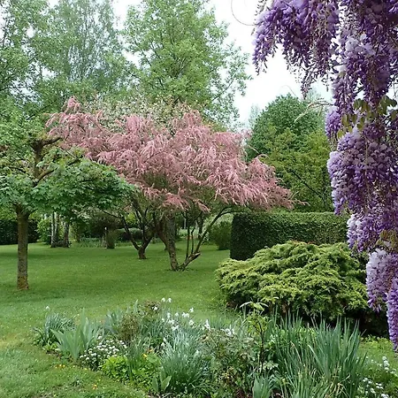 La Croix St Jean Bed & Breakfast Foucheres