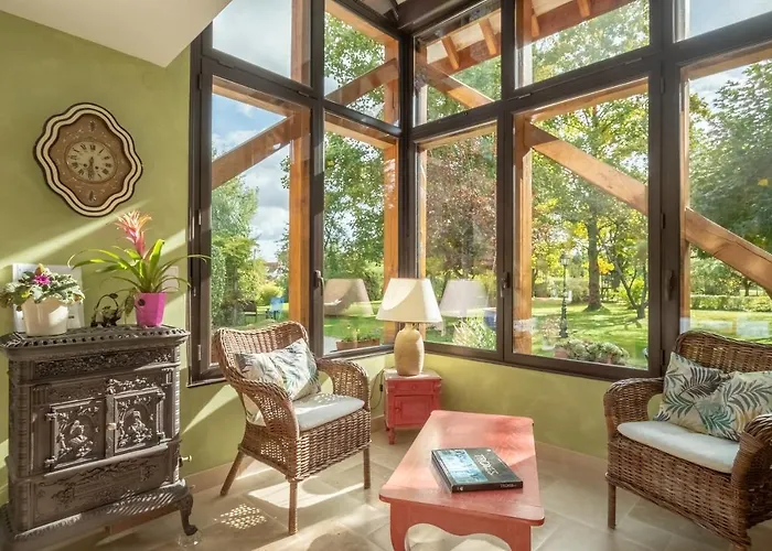 La Croix St Jean לינה וארוחת בוקר Foucheres